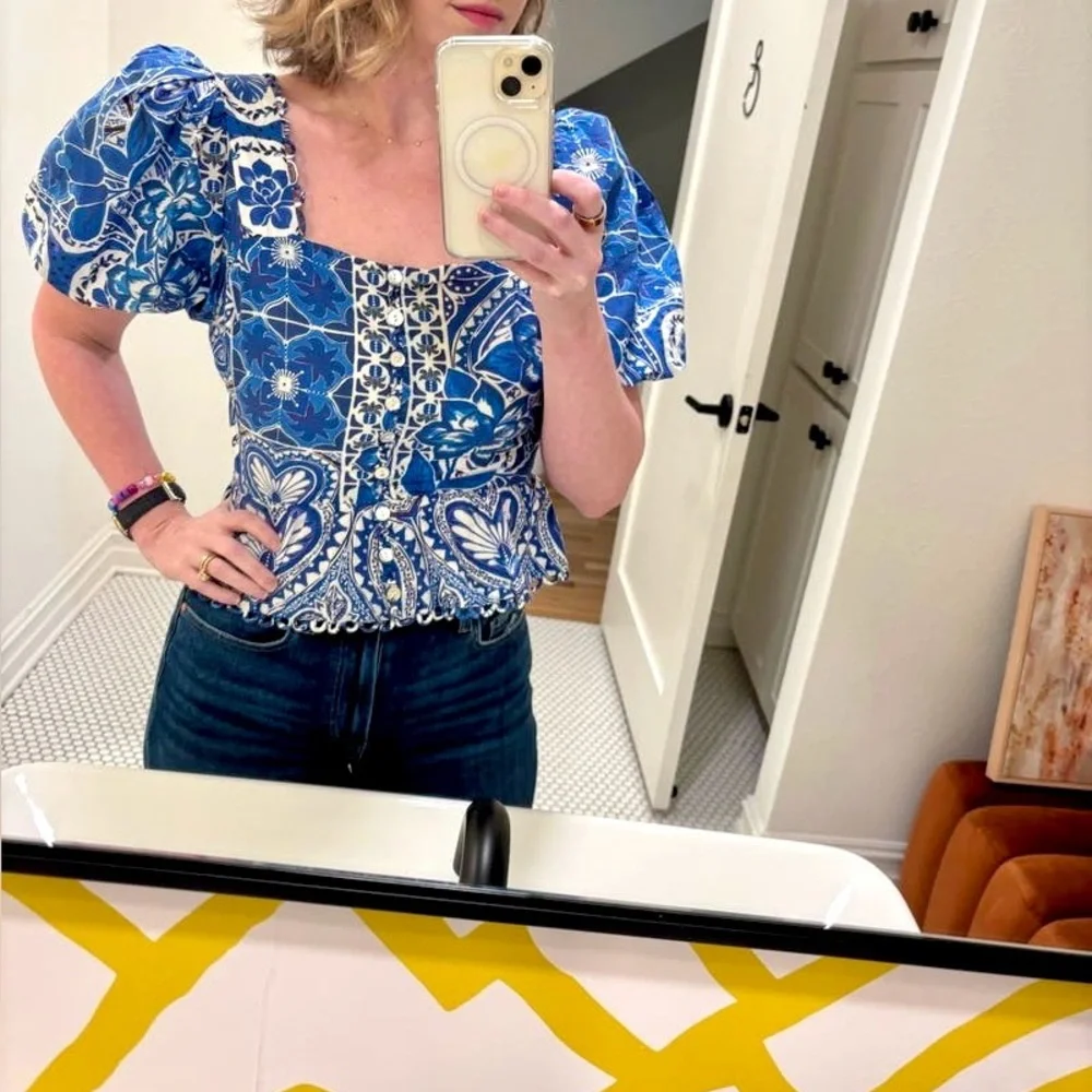 FARM Rio Tile Dream Cotton Puff Sleeve Peplum Top Blouse Blue White Large NWT